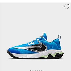 Nike Giannis Immortality 3 basketball shoe size 10. NIB